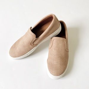 INDIGO ROAD Cream Snakeskin Print Slip On Sneaker